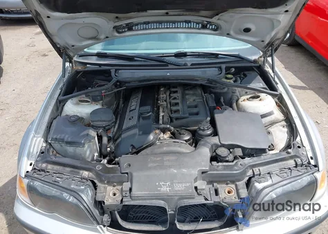 2002 BMW 325Xit из США, поврежденный, VIN WBAEP33422PF00009